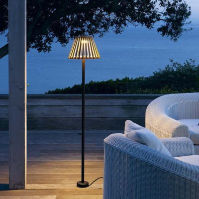 Lampadaire sur terrasse - LedsPros-France