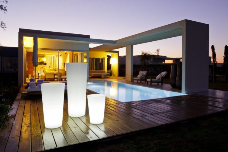 Objets lumineux sur terrasse - LedsPros-France