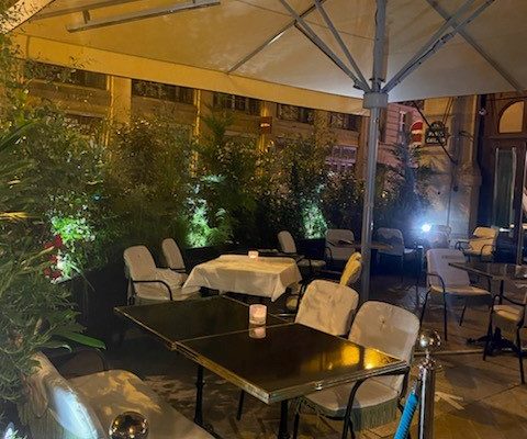 TERRASSE-RESTAURANT-PARIS